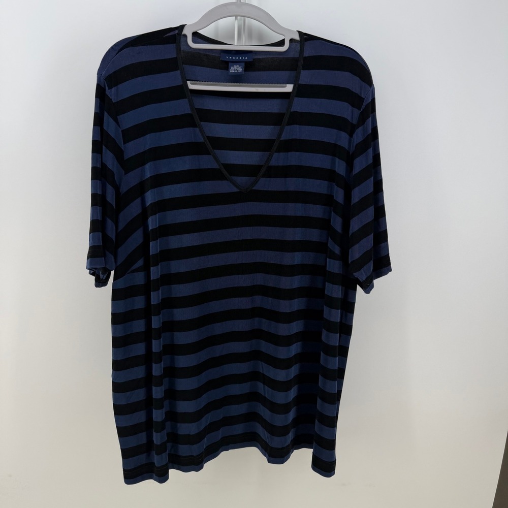 Venezia V-Neck T-Shirt Womens 22/24 Blue Black‎ Striped Plus Size Casual Classic